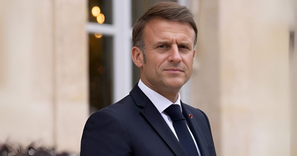 Emmanuel Macron s'engage
