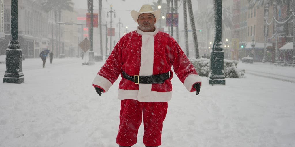 Today's top weather news: Blizzard paralyzes Gulf Coast communities with record-breaking snow