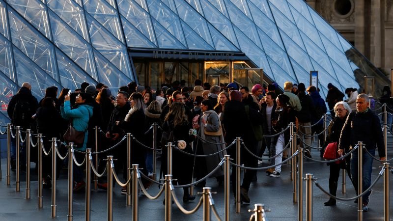 Louvre museum in dire state, problems ‘endanger’ art, director warns in plea for help