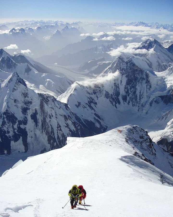 Less than 200 people try to climb 2 of each year to join the ranks of more than 2,000 climbers who have upset it (Credit: Laus Nesa)