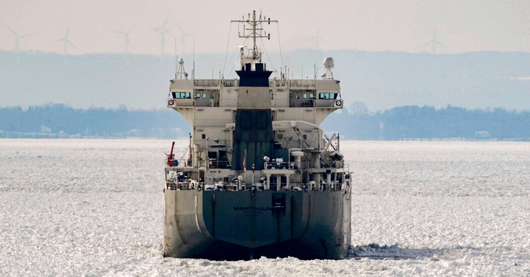 Canadian Ship Trapped in Lake Erie Ice for 3 Days Is Finally Freed