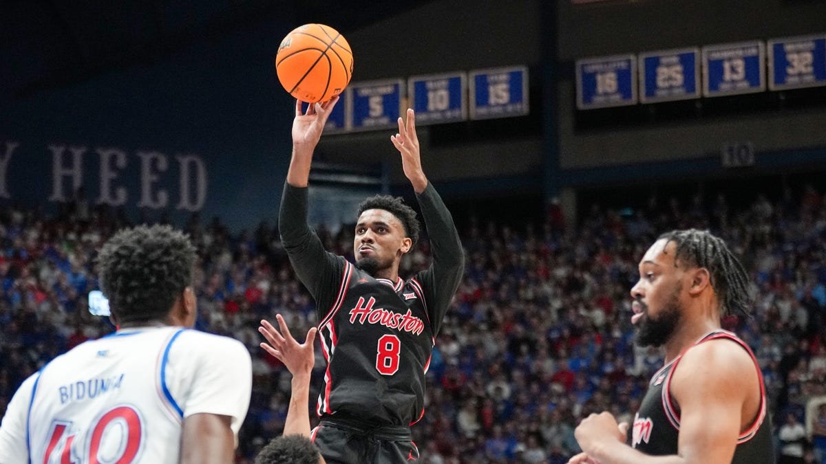 How Houston basketball pulled off improbable comeback, beat Kansas