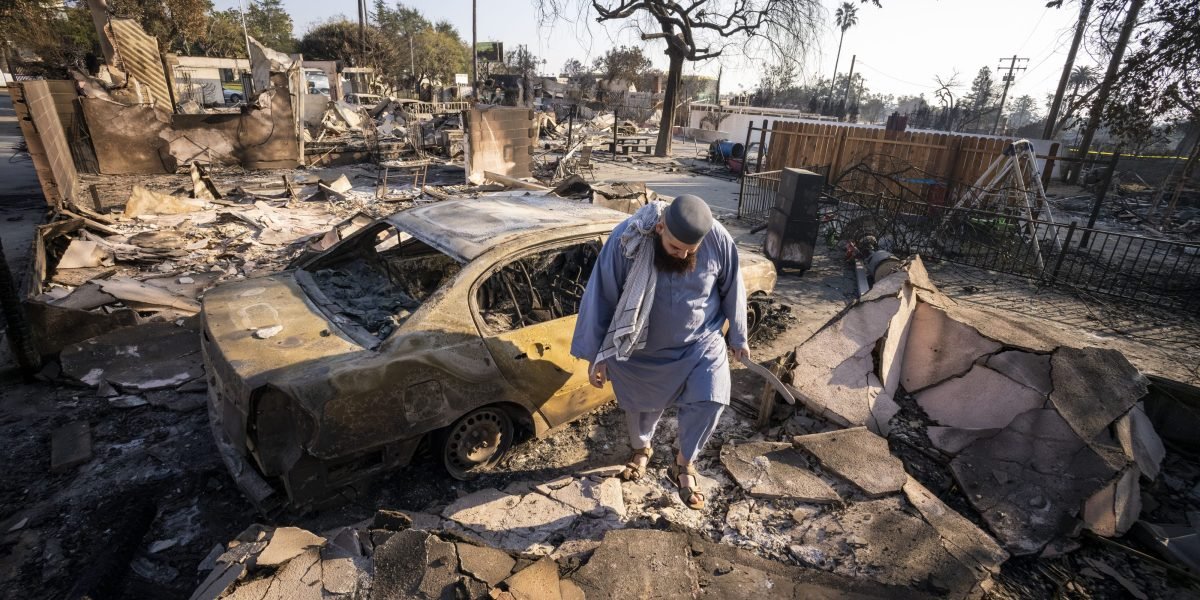 In Wake of LA Fires, Trump Keeps Disaster Aid Favoring White, Rich