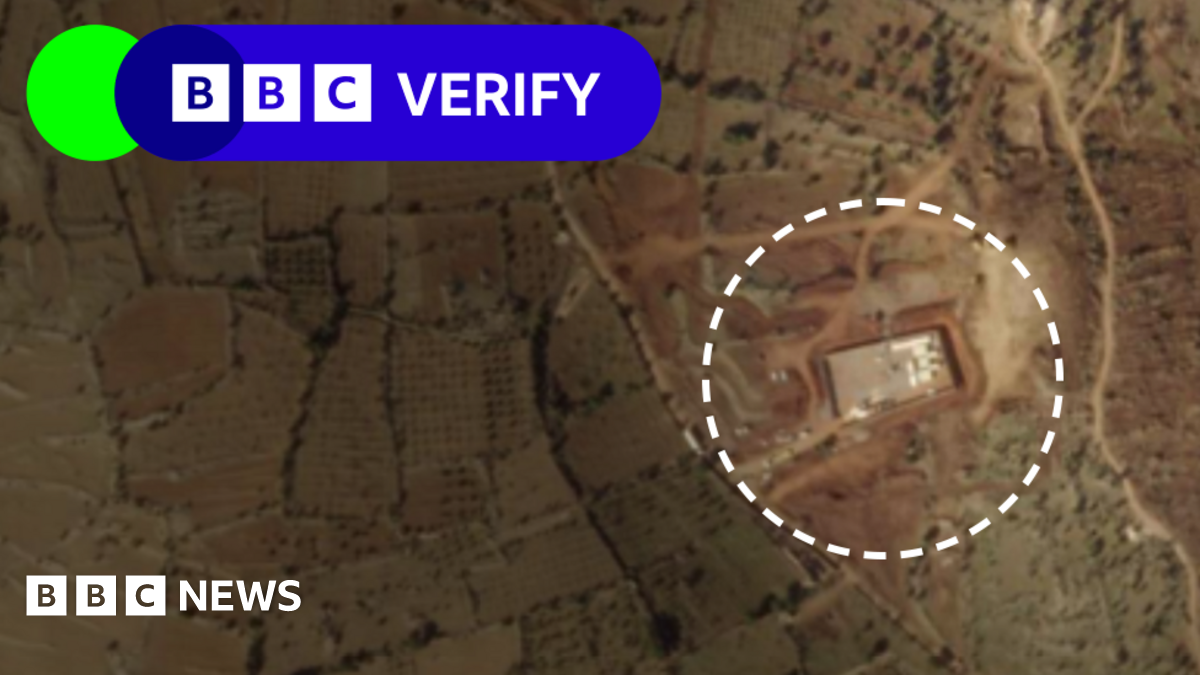 Israeli military building in Syria buffer zone, satellite image shows