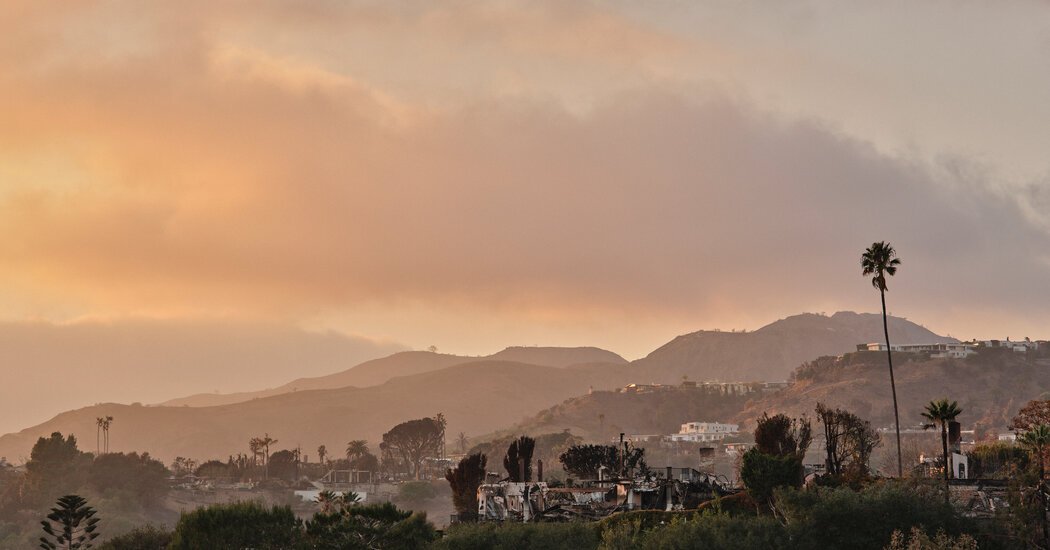 Los Angeles Faces Risk of Mudslides With the Arrival of Rain