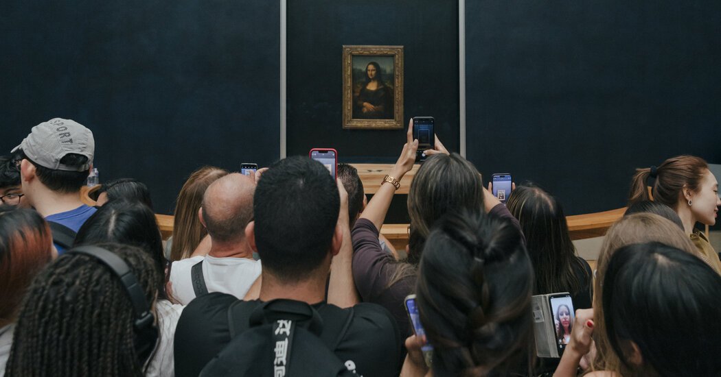 Mona Lisa Will Move to Her Own Room at the Louvre