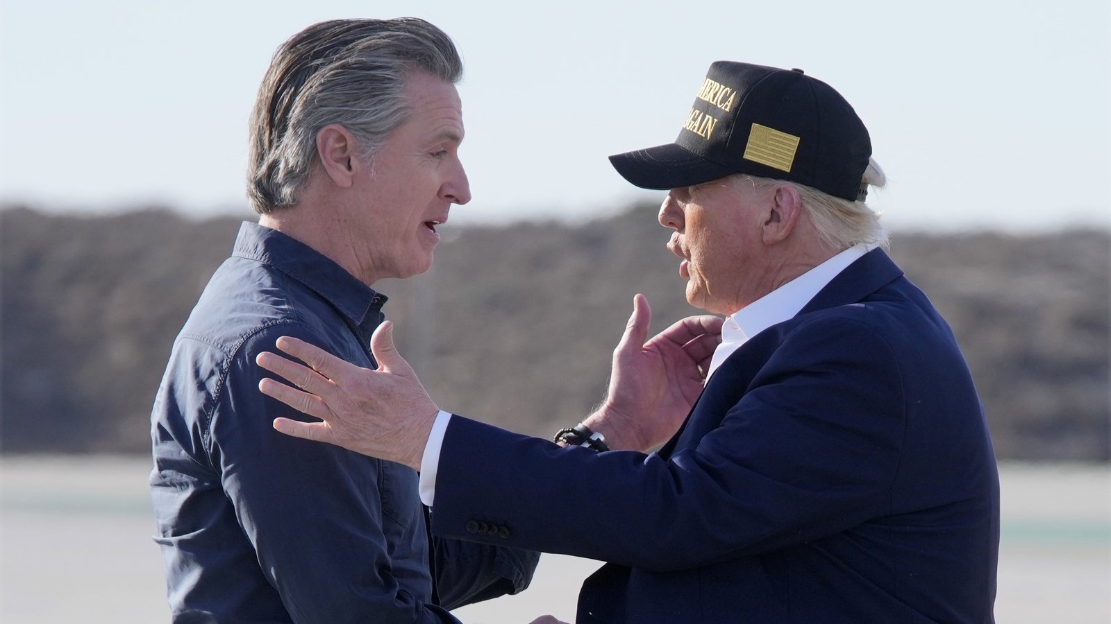 President Trump promises federal aid to help with Southern California wildfire recovery