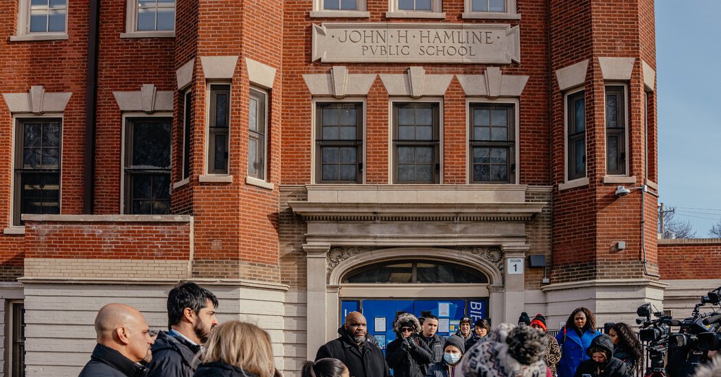 Reports of Immigration Agents at Chicago School Set Off Fear, but Are Proved False