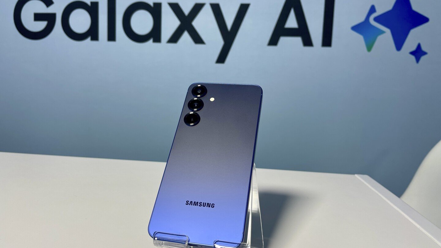 Samsung aims to turn its next generation of Galaxy smartphones into AI companions