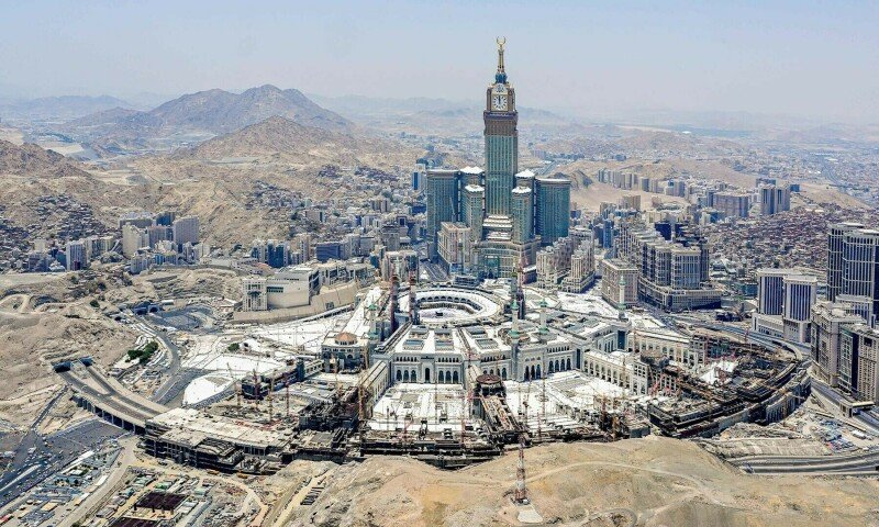 Saudi Arabia allows foreigners to invest in firms with property in Makkah, Madina - World