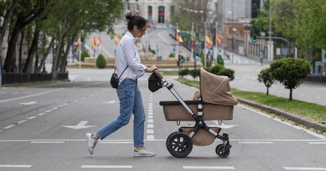 Single Parents Should Get as Much Paid Leave as Couples, Spanish Court Rules