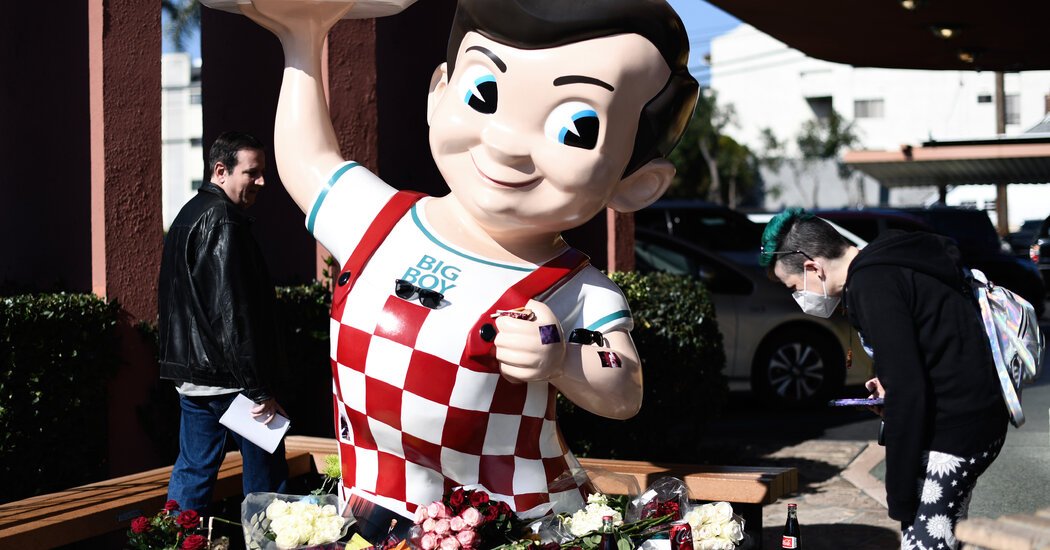 The Making of a David Lynch Memorial at Bob’s Big Boy in Burbank