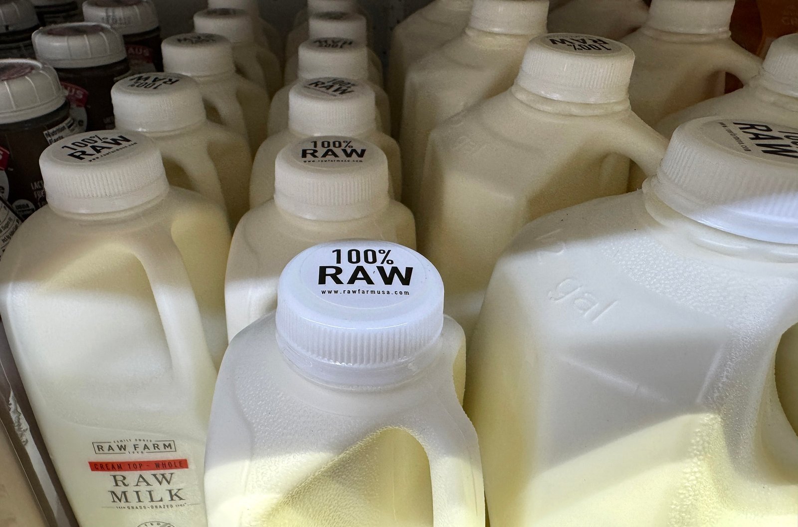 Bottles of 100% raw milk