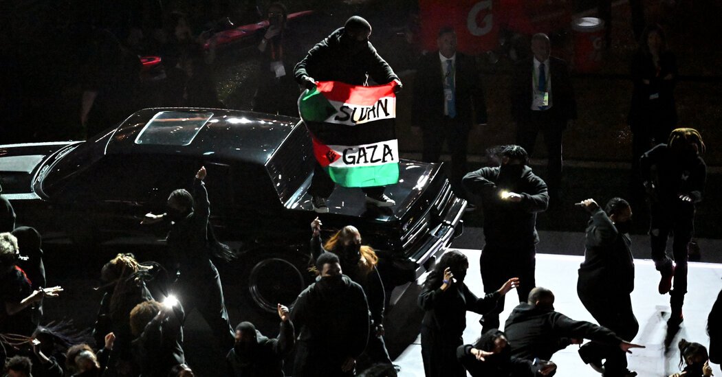 A Super Bowl Halftime Performer Surprised Organizers With a Sudan-Gaza Flag