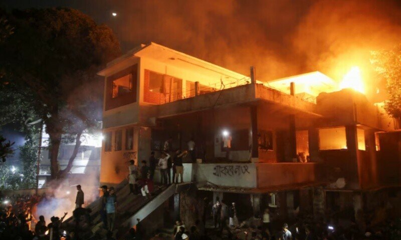 Bangladesh protesters torch home of country’s founding leader Sheikh Mujibur Rahman - World