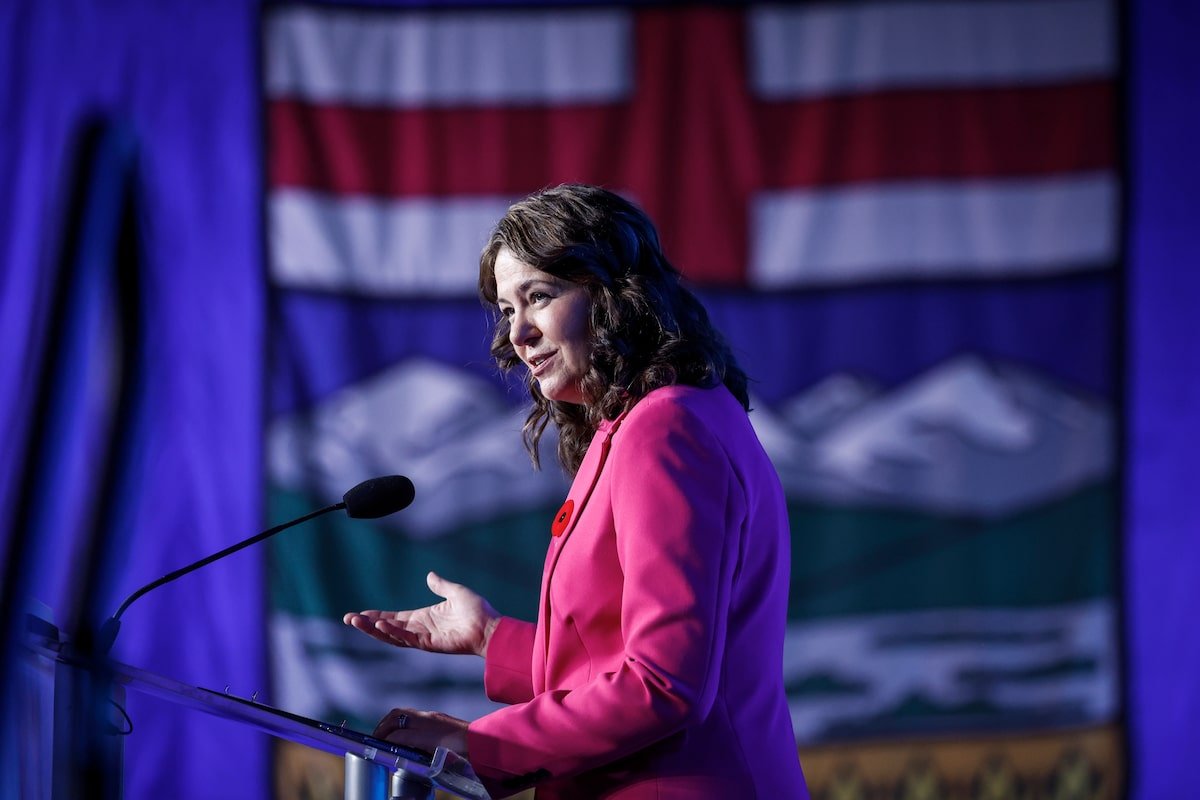 Danielle Smith calls for expedited review of ‘troubling allegations’ at Alberta’s health authority