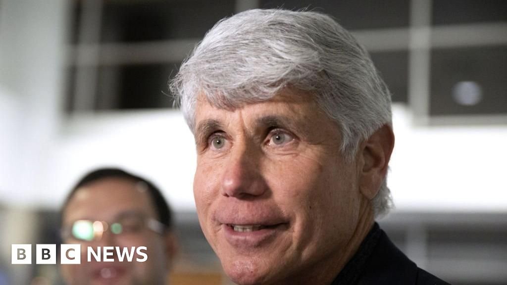 Donald Trump pardons former Illinois governor Rod Blagojevich