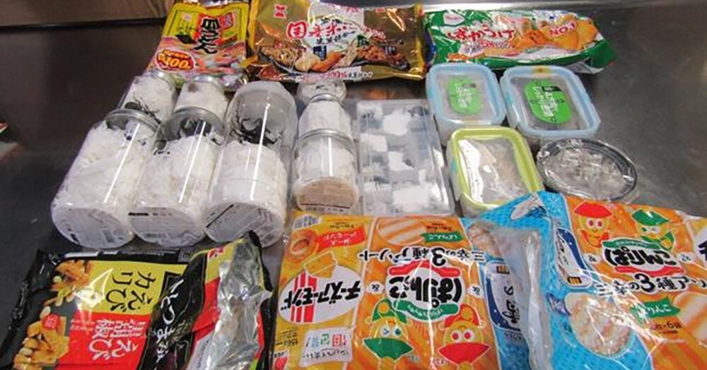 Dozens of Live Beetles Found in Japanese Snacks During Customs Check at LAX