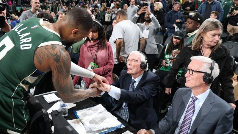 Hubie Brown: 91-year-old says emotional goodbye after calling final game as Damian Lillard propels Bucks to victory over 76ers