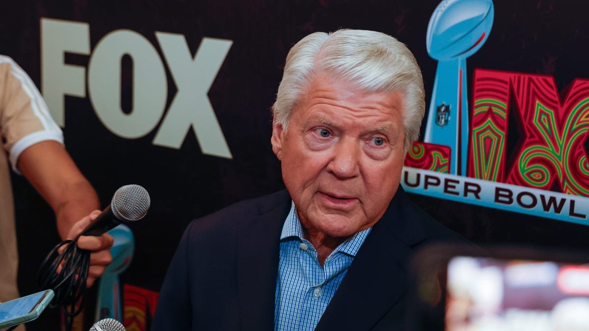 Jimmy Johnson's weird AI tribute had people feeling uncomfortable