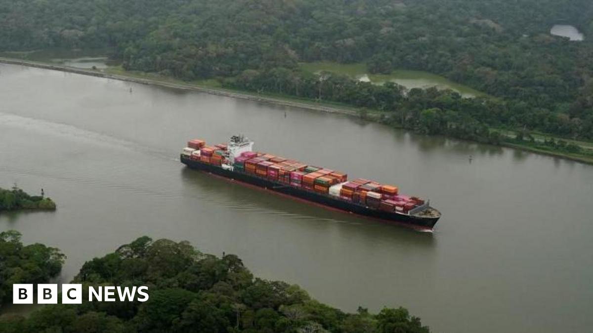 Panama says US 'spreading lies' over free canal passage