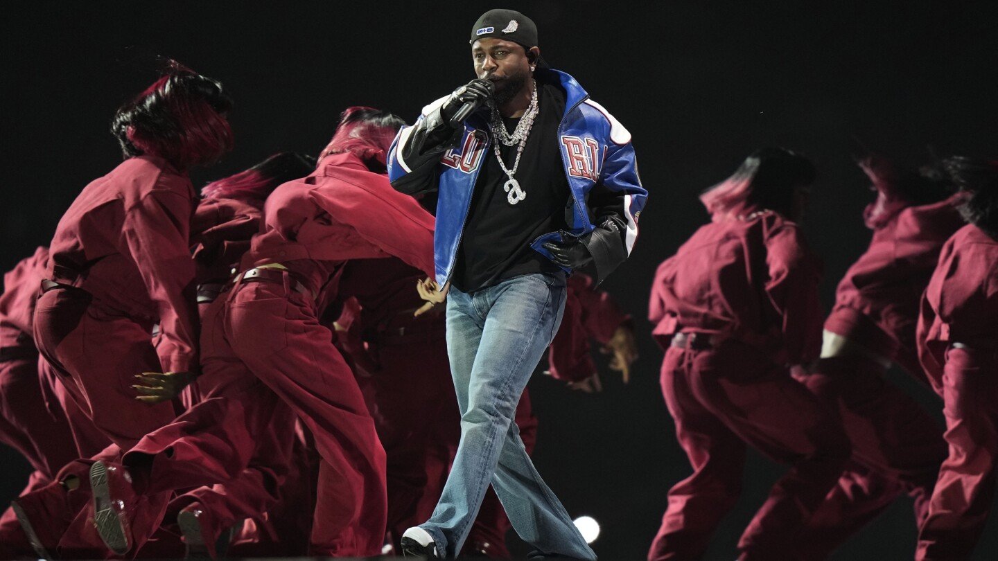 Review: Kendrick Lamar brings America and 'Not Like Us' into history-making Super Bowl halftime show