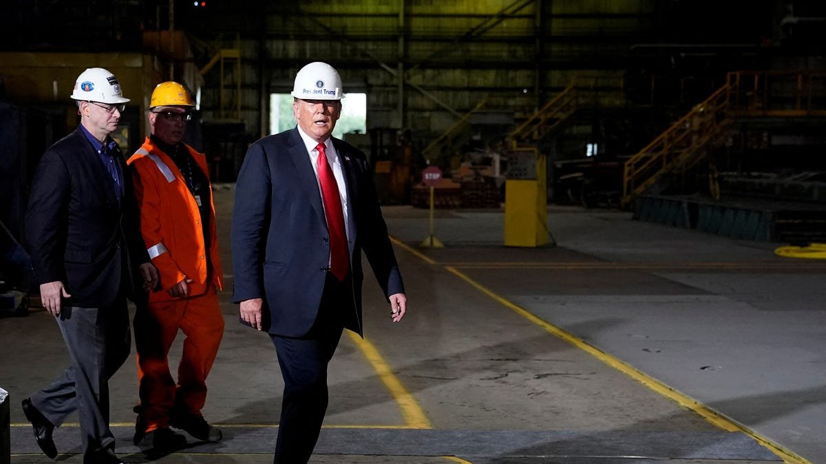 Trump escalates trade war with 25% tariffs on steel and aluminum