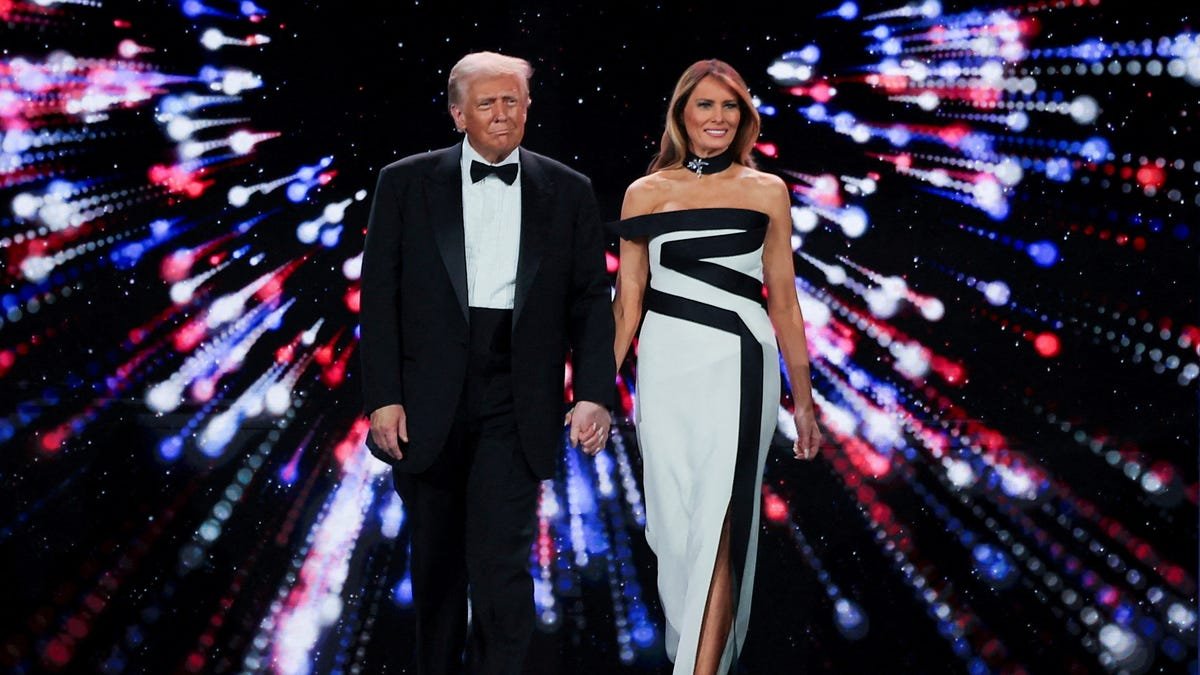 Trump pitches idea of a $100 million ballroom in the White House