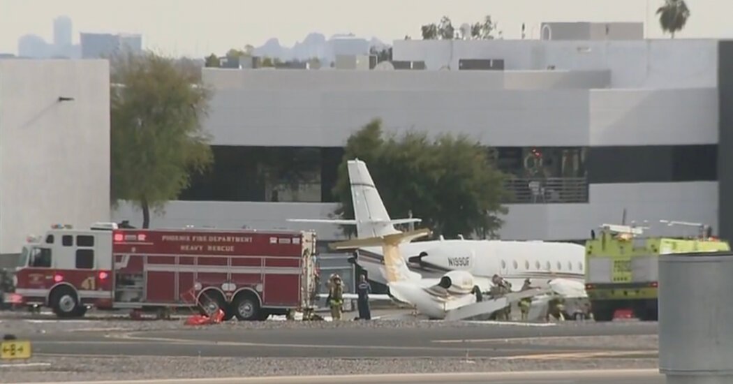 Two Planes Collide at Arizona Airport, Killing 1 and Injuring 3, Officials Say