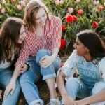 For teens' mental health, strong friendships matter more than social media use, study finds