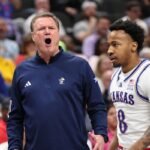 College basketball live updates, scores, results: Kansas vs. Arizona