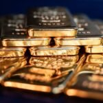 Gold price hits record $3,000 per ounce