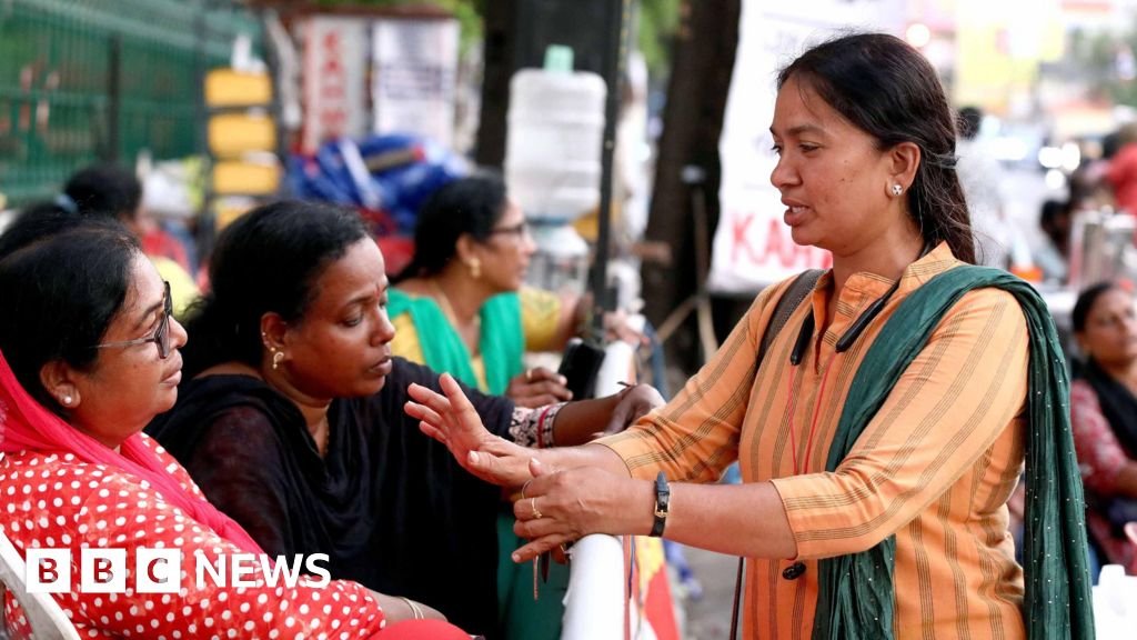 Indian health workers protest for better pay and recognition