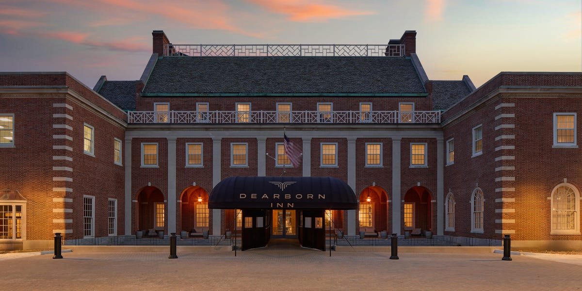 Inside the First Newly Restored Airport Hotel Built by Henry Ford