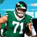 OL Wes Schweitzer agrees to terms with Patriots