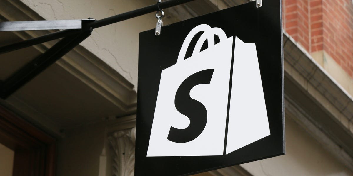 Shopify Acquires Vantage Discovery to Boost AI Search for Retailers