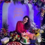 Zara Noor Abbas is all about self-love on her birthday - Celebrity